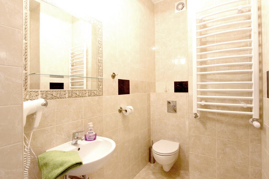 شقة Amelia Apartament Centrum غدانسك الغرفة الصورة